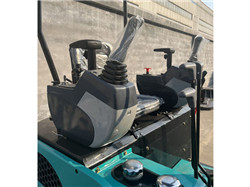 _Supplier starting a mini excavator